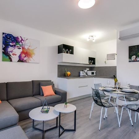 Apartments Sherri Rijeka Bagian luar foto