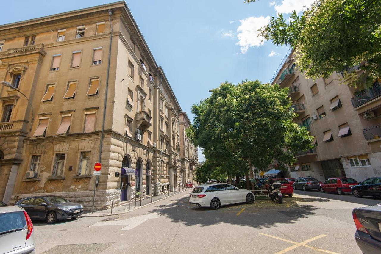 Apartments Sherri Rijeka Bagian luar foto