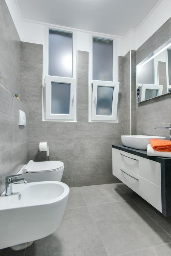 Apartments Sherri Rijeka Bagian luar foto