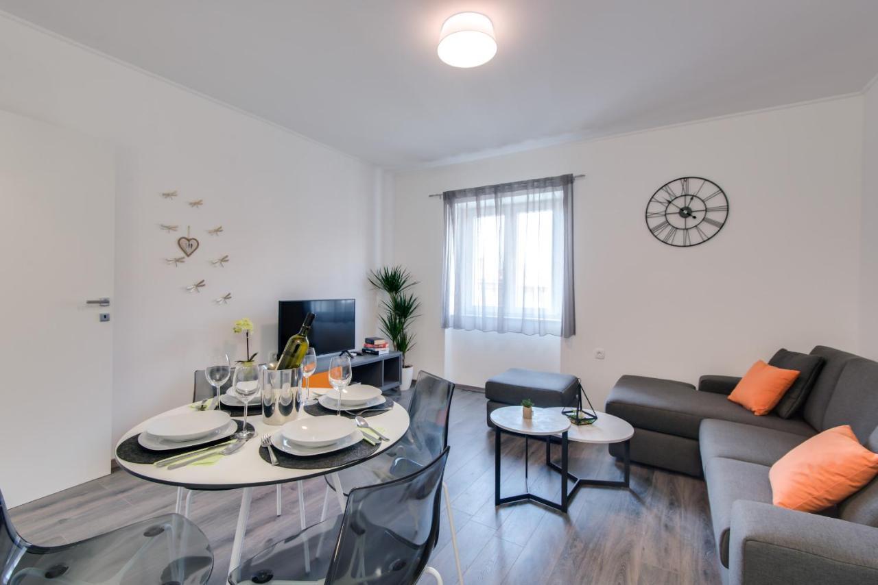 Apartments Sherri Rijeka Bagian luar foto