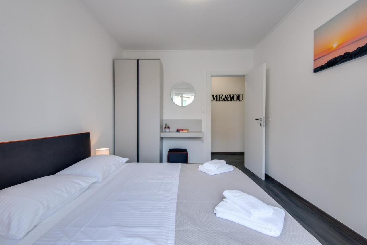 Apartments Sherri Rijeka Bagian luar foto